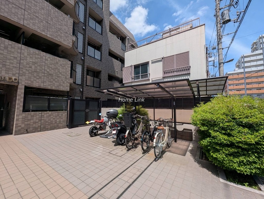 キャッスルマンション浮間舟渡　バイク置き場